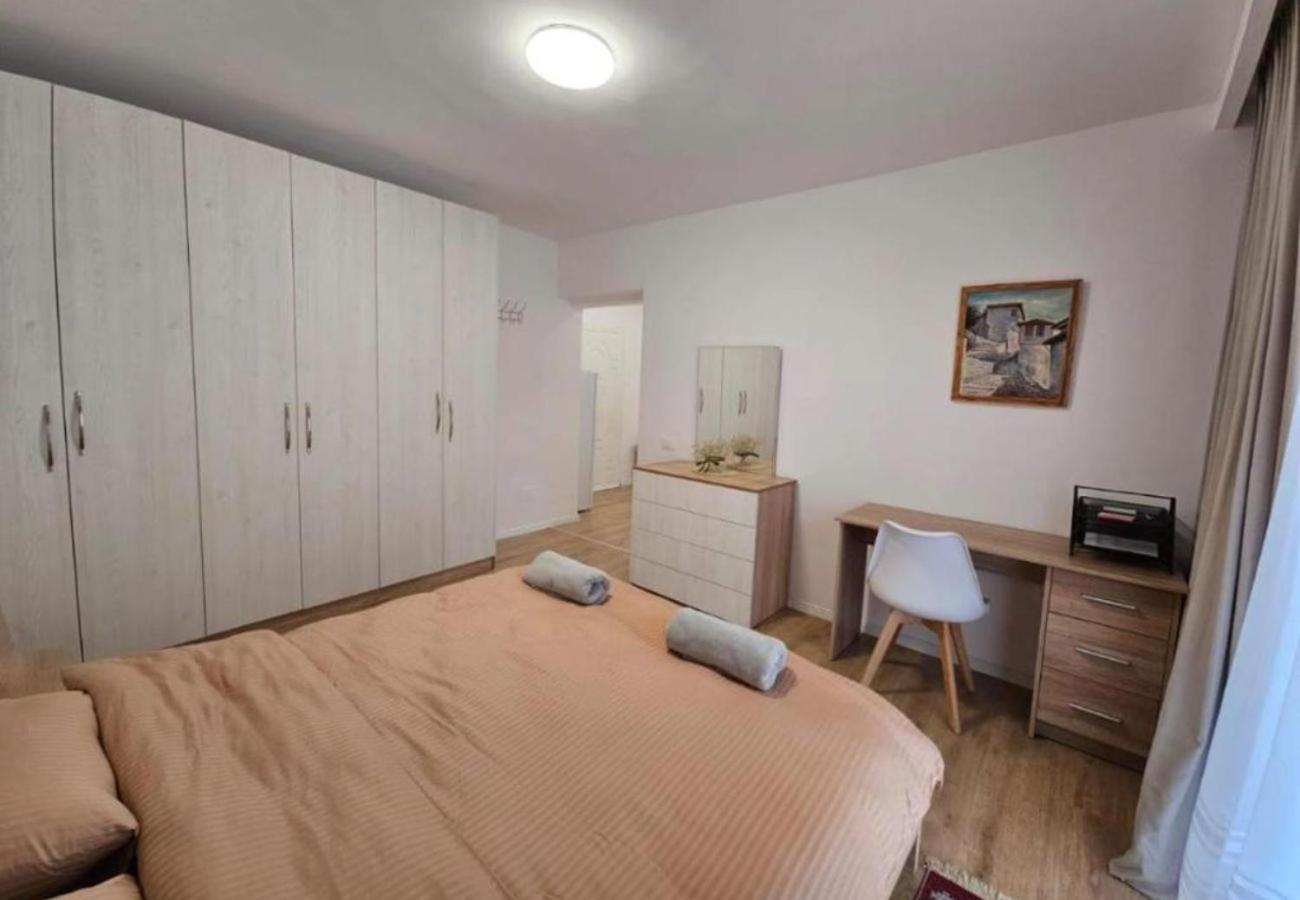 Kalpazo Myslym Shyri * Tirana