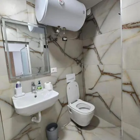 Kalpazo Myslym Shyri Tirana Apartment Exterior photo