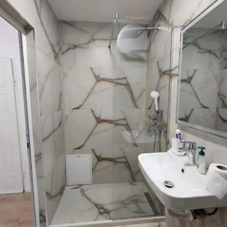 Kalpazo Myslym Shyri Tirana Apartment Exterior photo