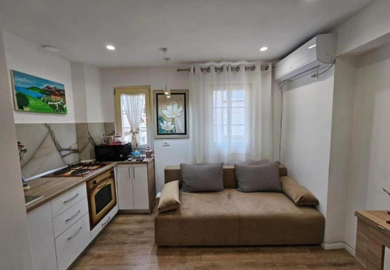 Kalpazo Myslym Shyri Appartement *